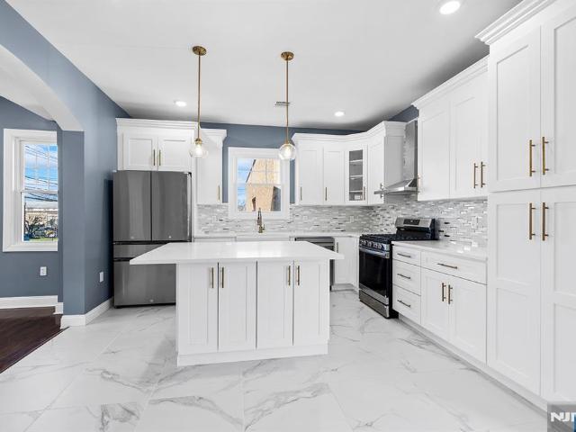 House for sale in Lodi, New Jersey