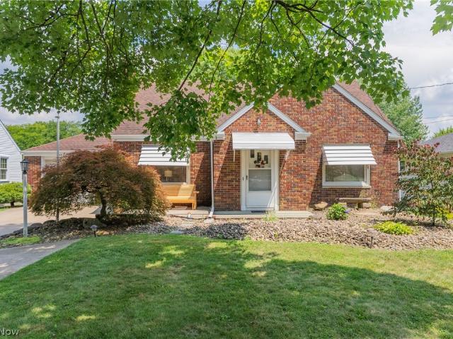 House for sale in Hubbard, Ohio