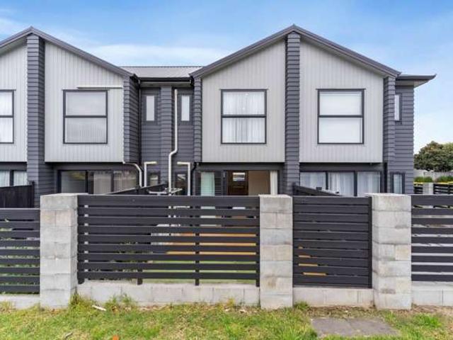 Townhouse for sale in Papakura