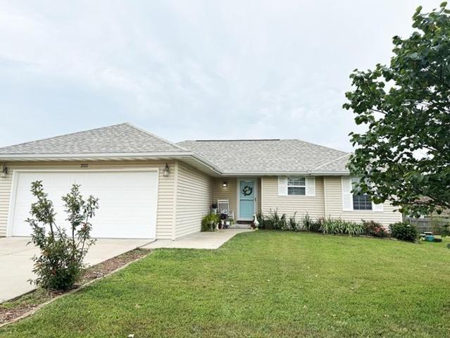 House for sale in Highlandville, Missouri