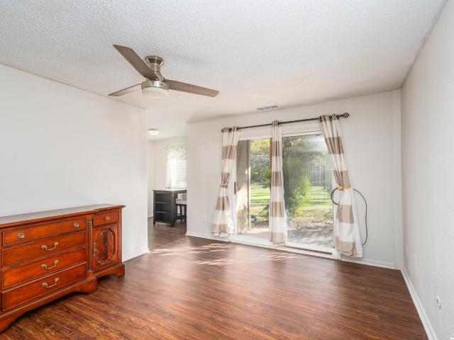 Condo for sale in Kansas