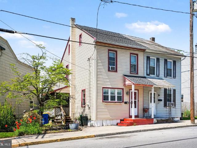 Townhouse for sale in Middletown, Pennsylvania