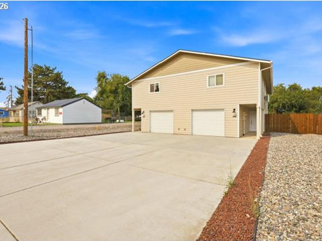 House for sale in Oregonia
