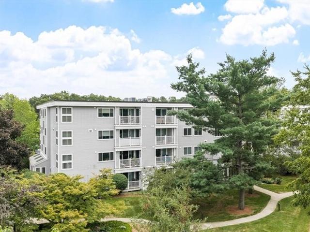 Condo for sale in Chelmsford, Massachusetts