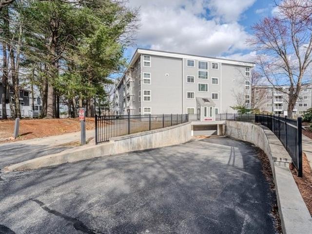 Condo for rent in Chelmsford, Massachusetts