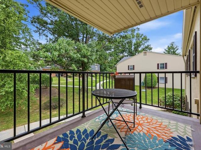 Condo for sale in Chester, Pennsylvania