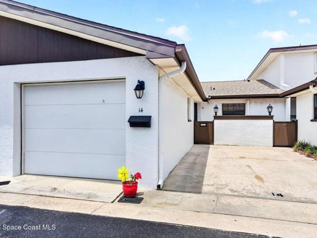 Townhouse for sale in Indialantic, Florida