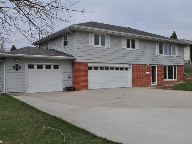 House for sale in Carroll, Iowa