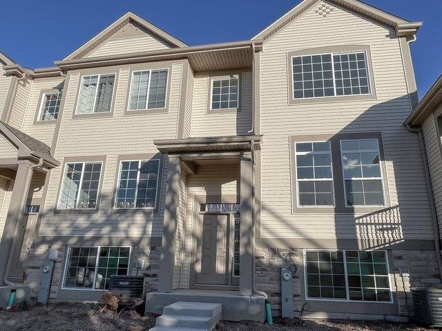 Townhouse for sale in Wauconda, Illinois