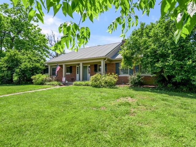 Farm for sale in Versailles, Kentucky