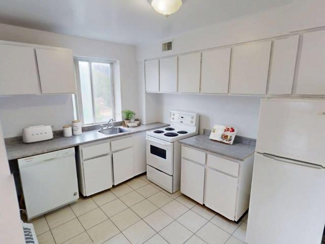 Apartment for rent in Mulhurst Bay, Ontario
