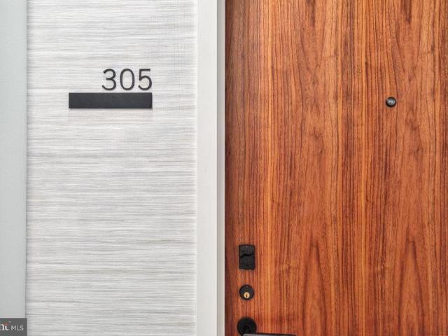Condo for sale in Falls Church, Virginia