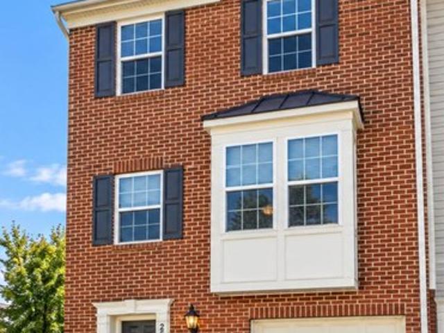 Townhouse for sale in Stafford, Stafford County