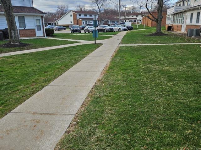 Condo for sale in North Olmsted, Ohio