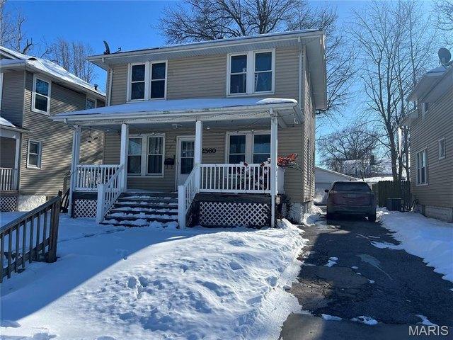 House for sale in East Saint Louis, Illinois