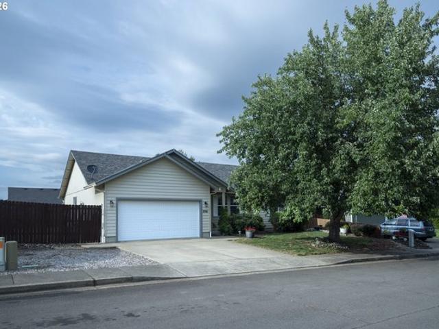 House for sale in Oregonia