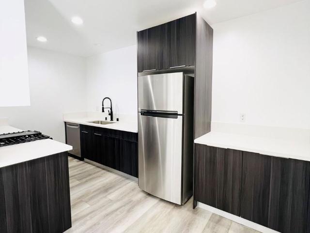 Apartment for rent in Canoga Park, California