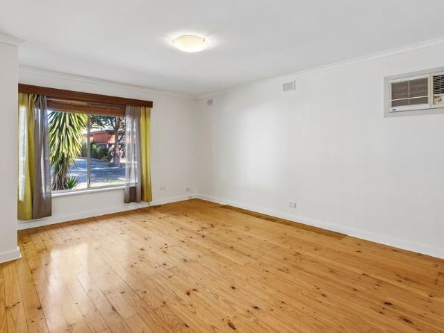 Apartment for rent in Glenelg East, Adelaide