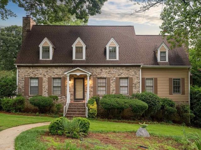 House for sale in Hoover, Alabama