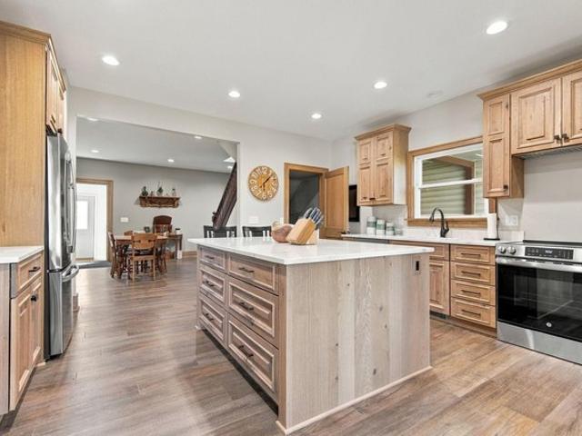 House for sale in Plato, McLeod County