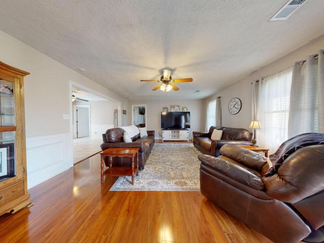 House for sale in Sand Springs, Mount Vernon