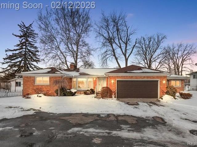 House for sale in Harrison Township, Michigan