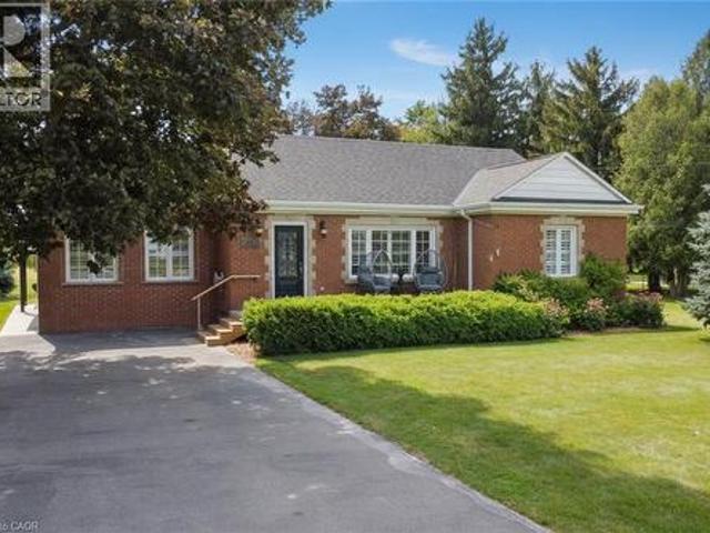 House for sale in Ancaster, Ontario