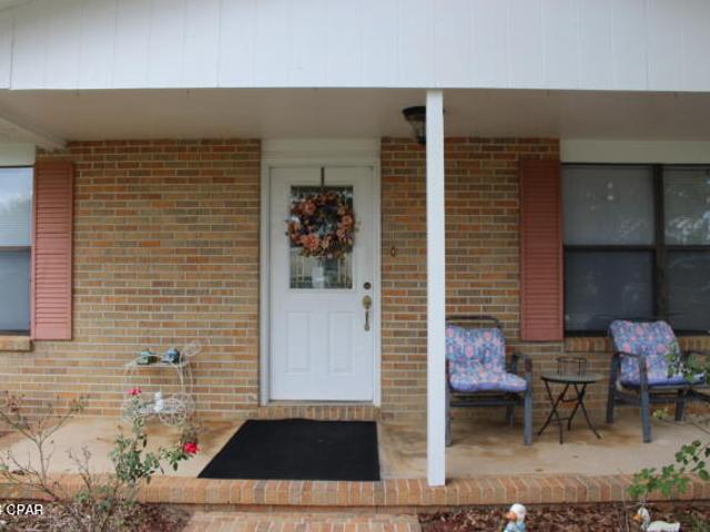 House for sale in Altha, Florida