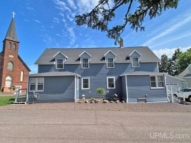 House for sale in Houghton, Michigan