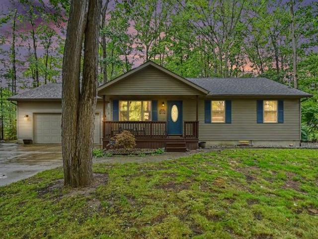 House for sale in Sanford, Michigan
