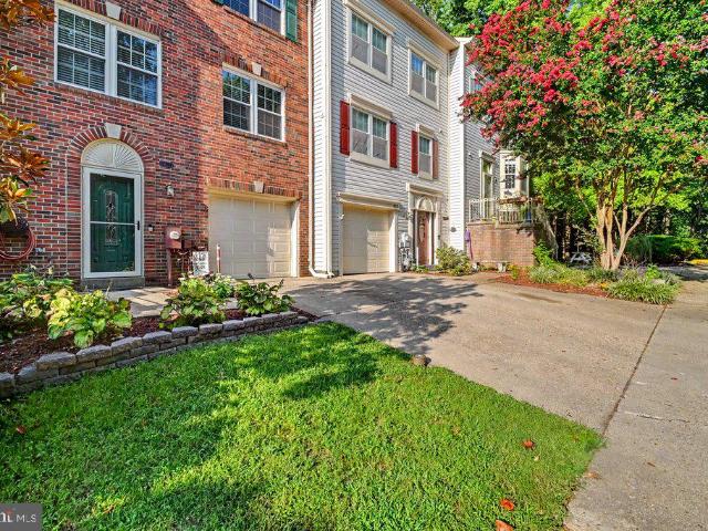 Townhouse for sale in Crofton, Maryland