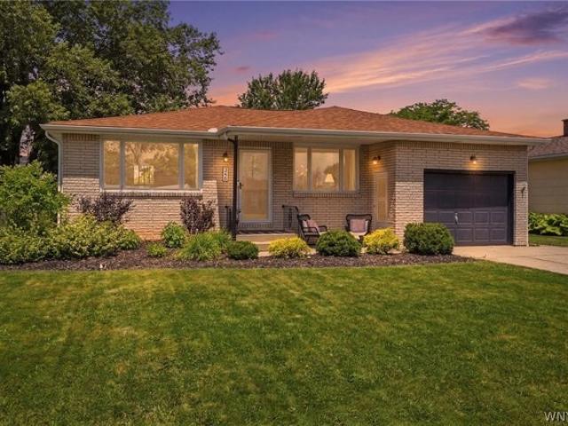 House for sale in Bowmansville, New York