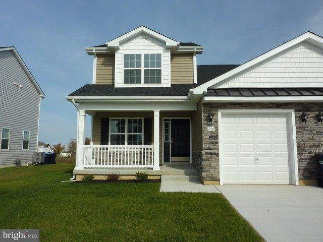 Townhouse for sale in Delaware