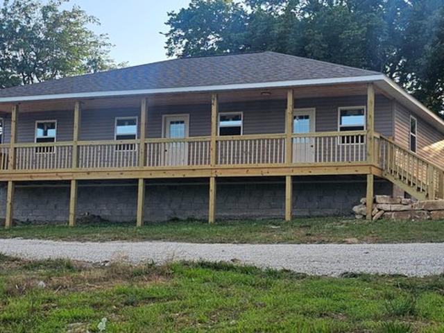 House for sale in Gainesville, Missouri