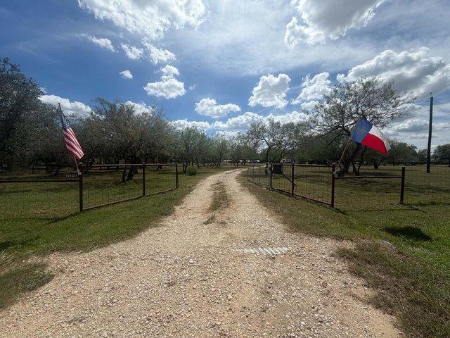 House for sale in Gonzales, Gonzales County