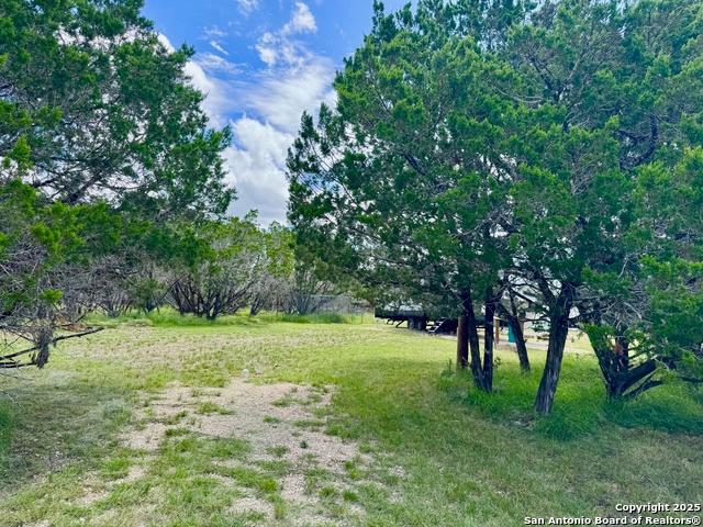Land for sale in Leakey