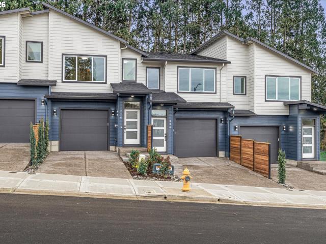 Townhouse for sale in Oregonia