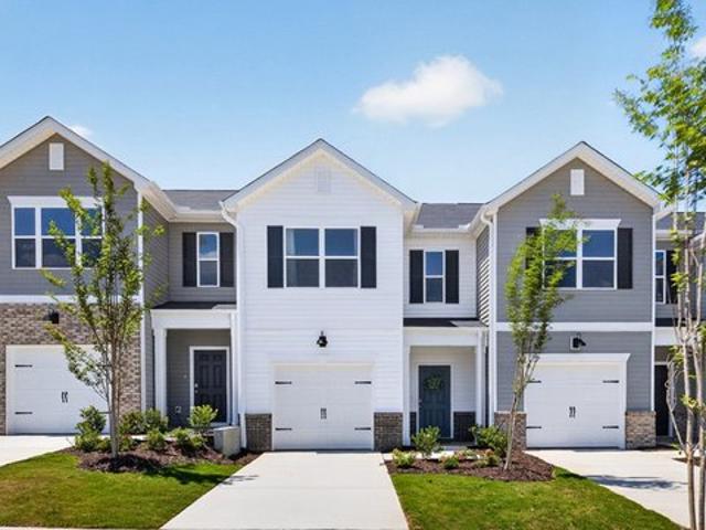 Townhouse for sale in Sanford, North Carolina