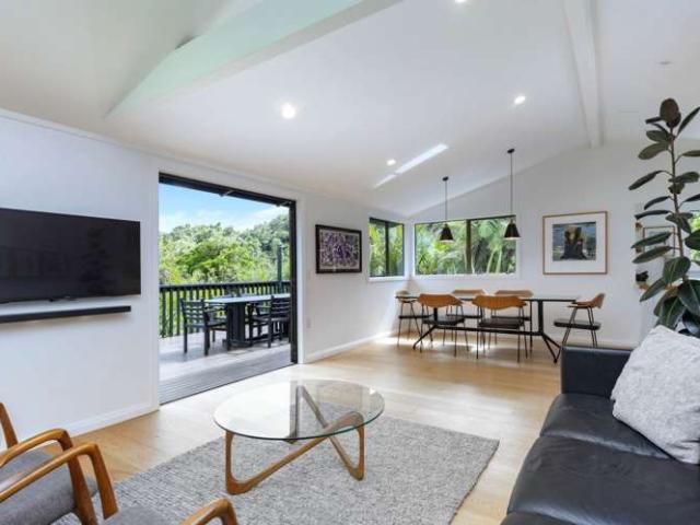 House for sale in Piha
