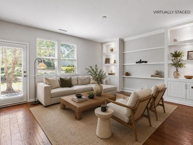 Townhouse for sale in Hillsborough, North Carolina