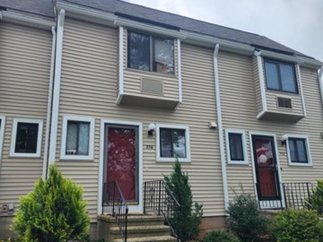 Townhouse for sale in Meriden, South Central Connecticut Planning Region