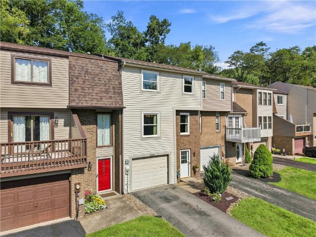 Townhouse for sale in Trafford, Pennsylvania