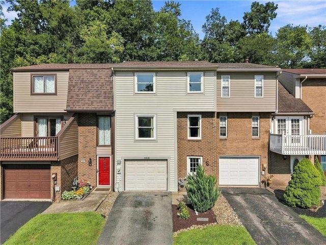Townhouse for sale in Trafford, Pennsylvania