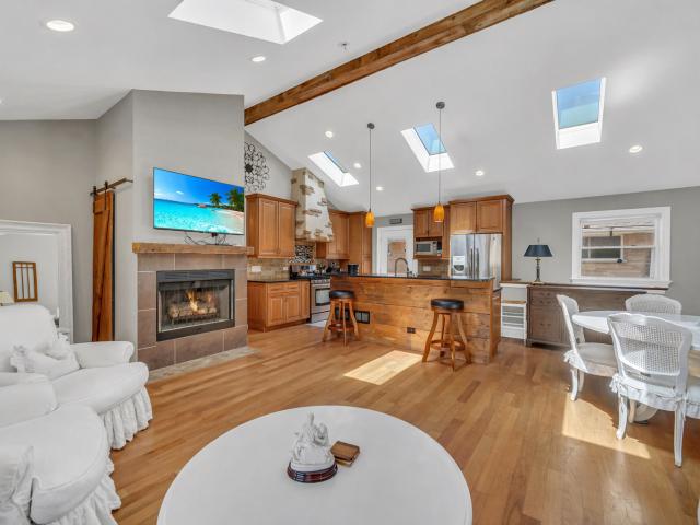 House for sale in Des Plaines, Illinois