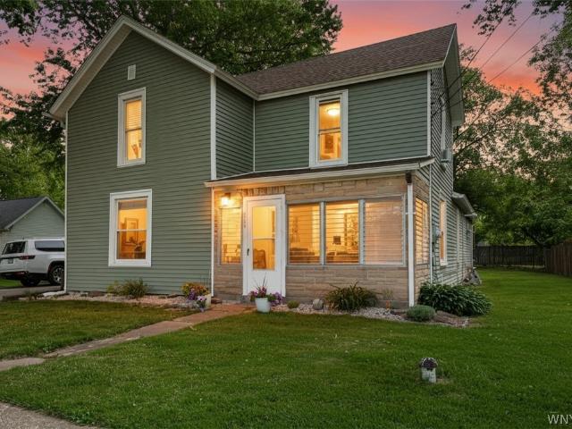 House for sale in Niagara, New York