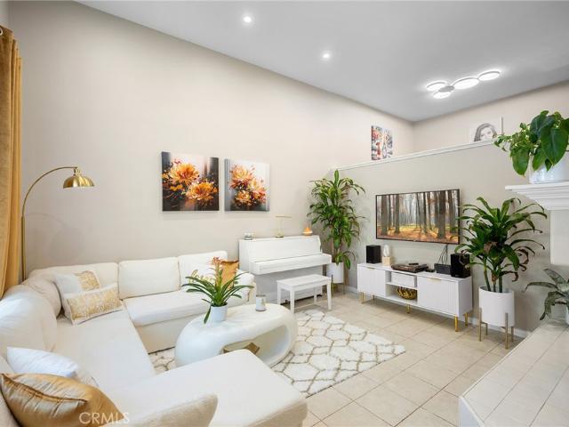 Townhouse for sale in Stevenson Ranch, California