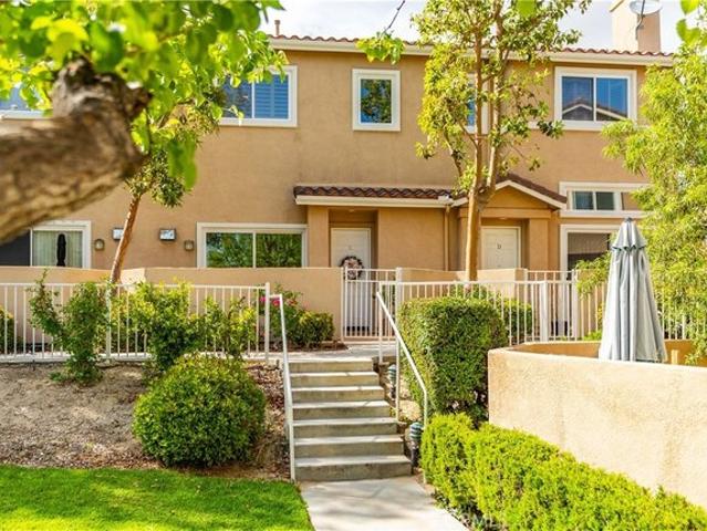 Townhouse for sale in Stevenson Ranch, California