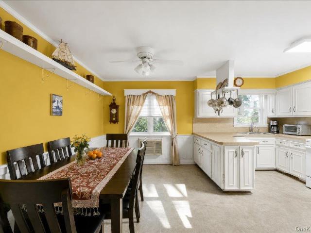House for sale in The Bronx, Arverne