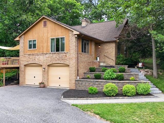 House for sale in Morgantown, Pennsylvania