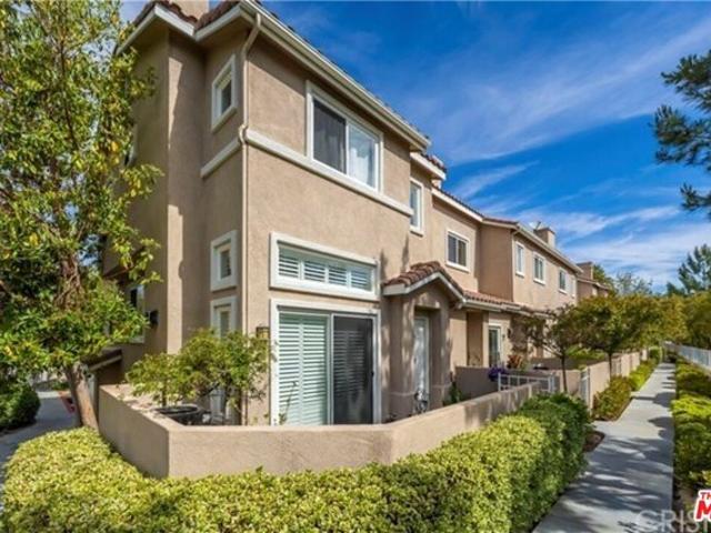 Condo for sale in Stevenson Ranch, California